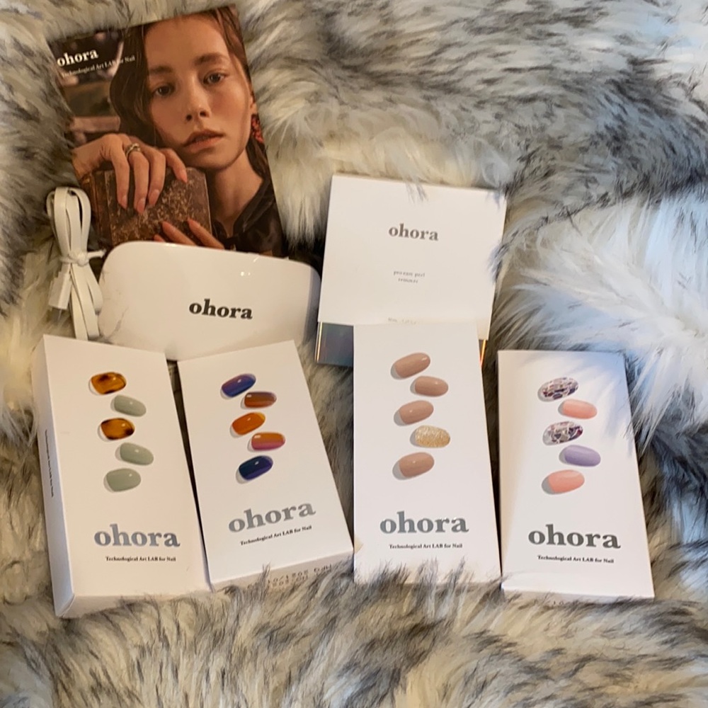 Vanity Table Ohora Nails